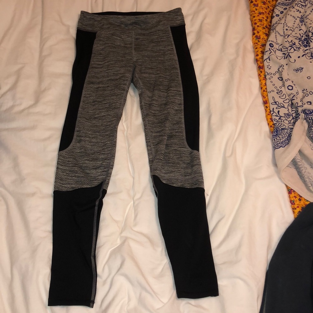 xs grey & black champion leggings